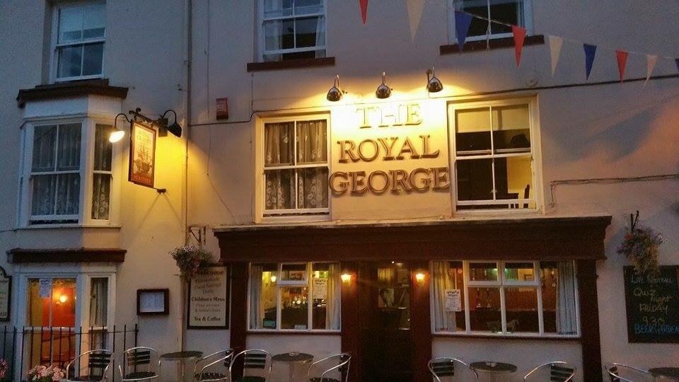 The Royal George Staithes Panzió Kültér fotó