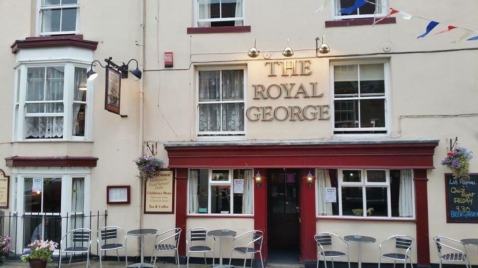 The Royal George Staithes Panzió Kültér fotó
